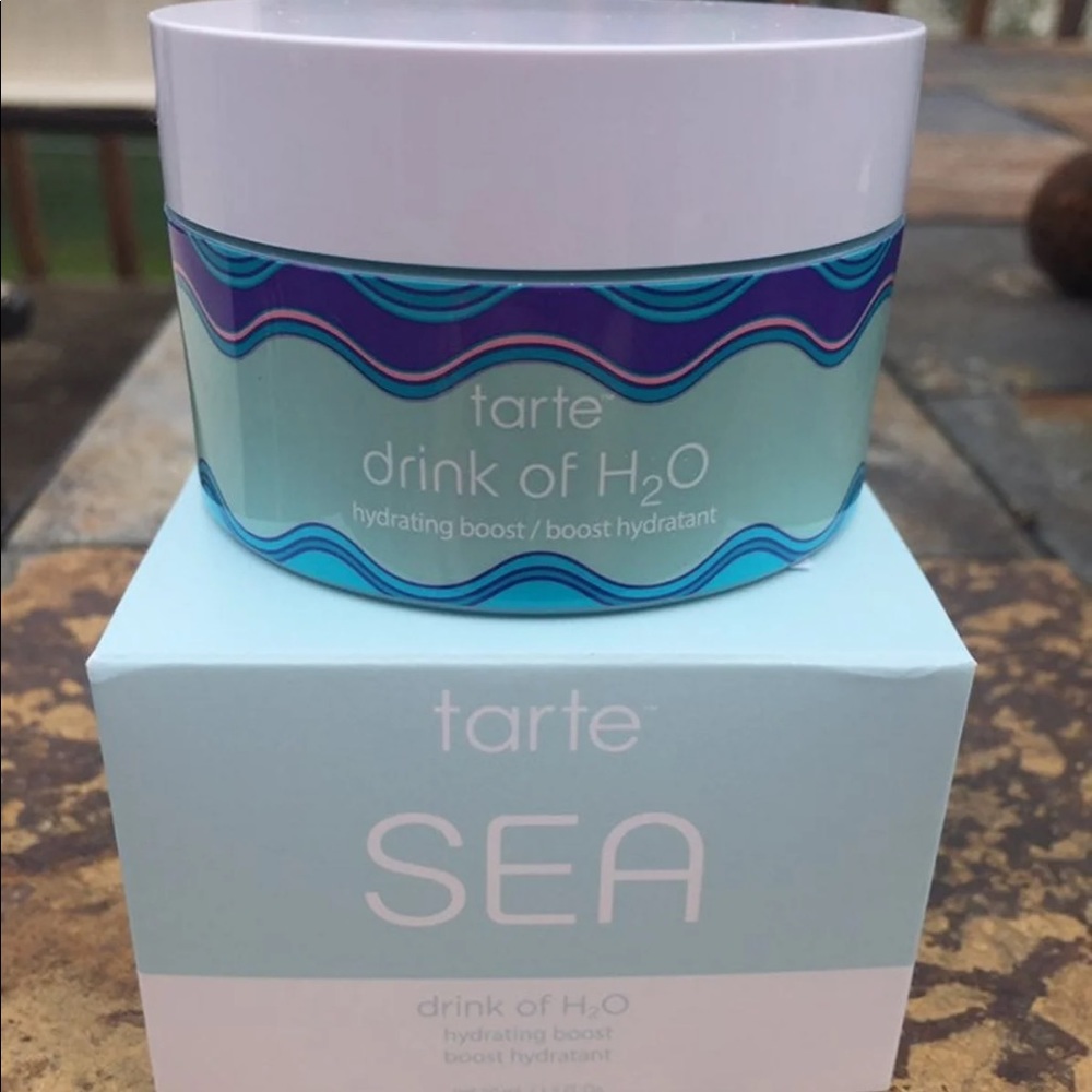 Tarte SEA drink of H20
